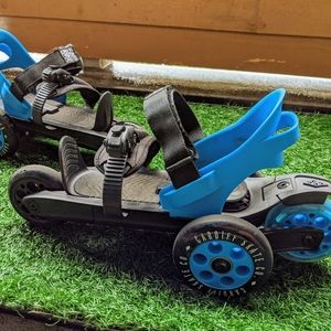 Cardiff Skate Co Cruisers size large